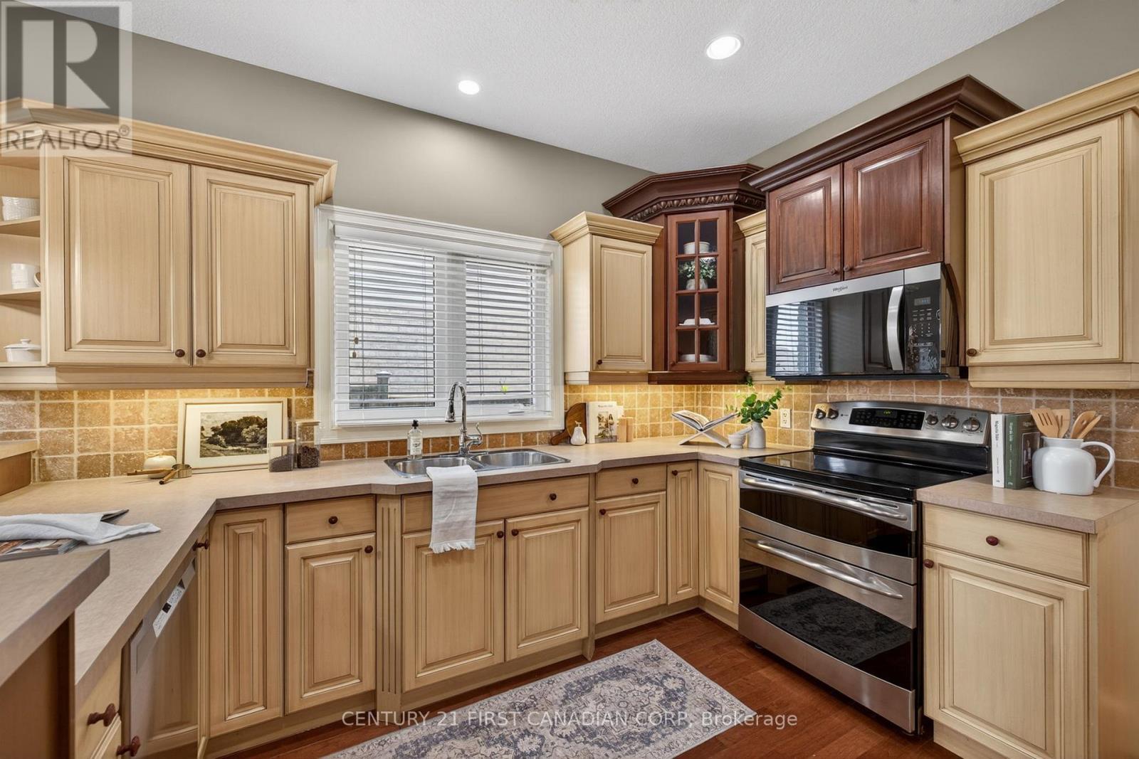 338 PLANE TREE DRIVE - 18