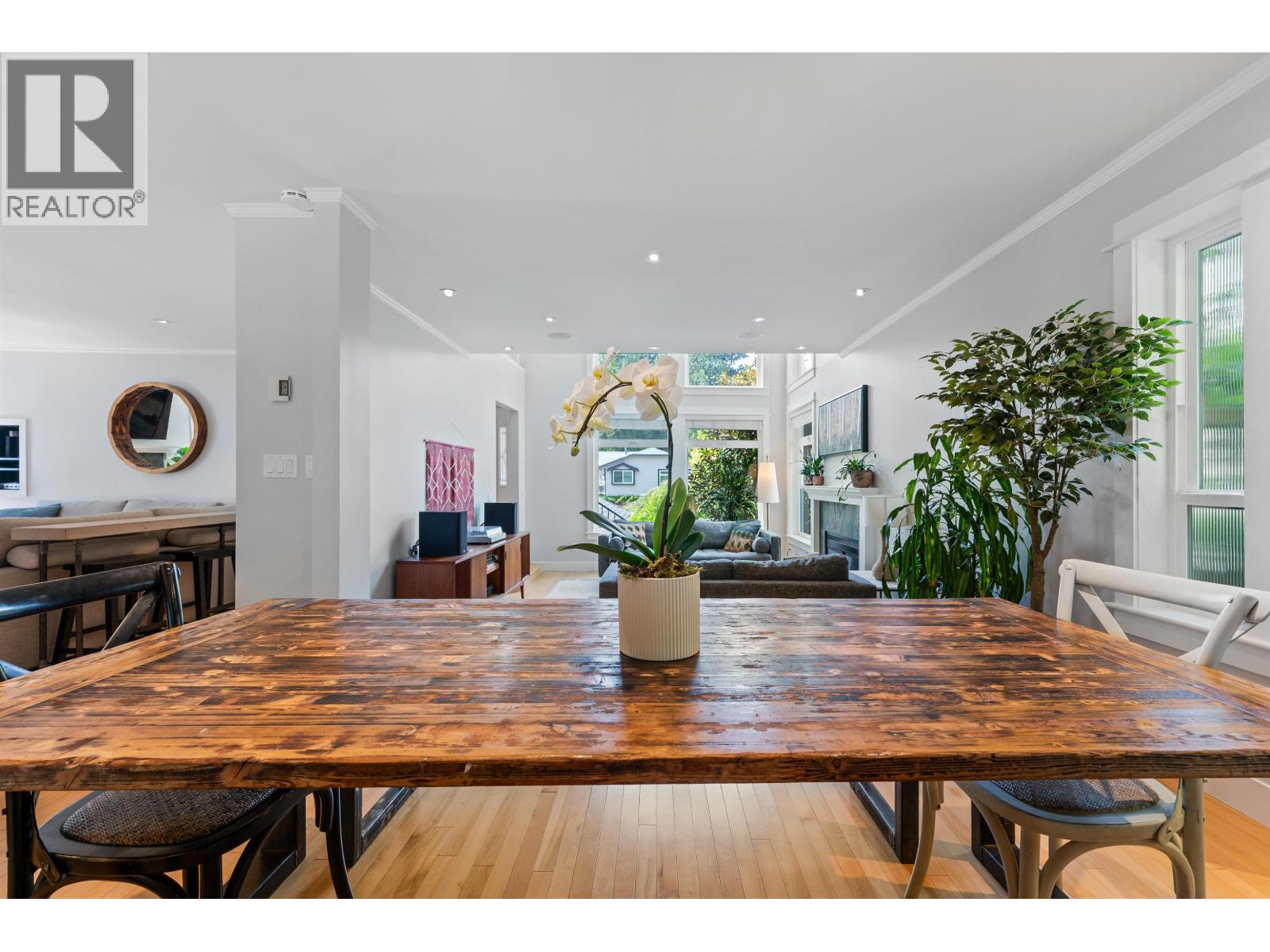 1690 CASCADE COURT — photo 3