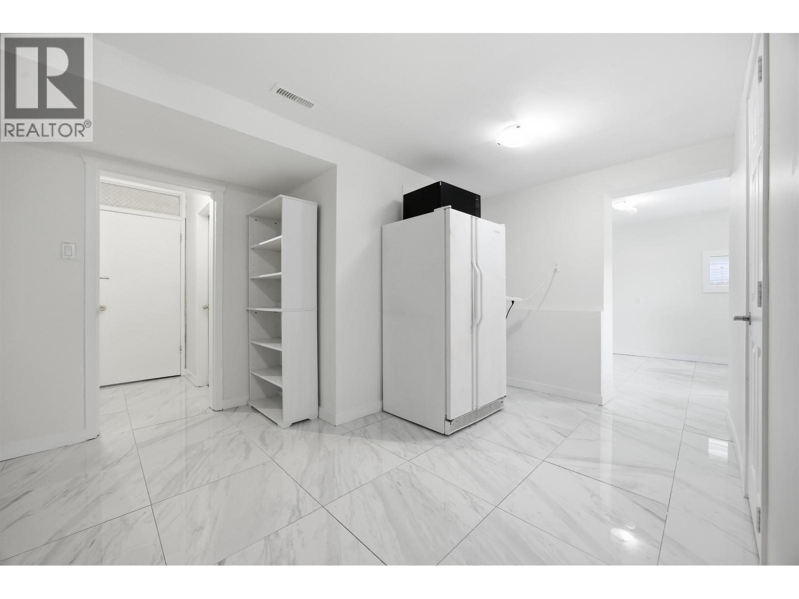 3 Bed, 2 Bath House for Rent in Burnaby – Lower 1106 DUTHIE AVENUE, Burnaby – MLS# R3124869 - Image 14