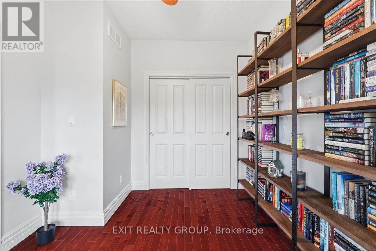 12 DORCHESTER DRIVE - 14