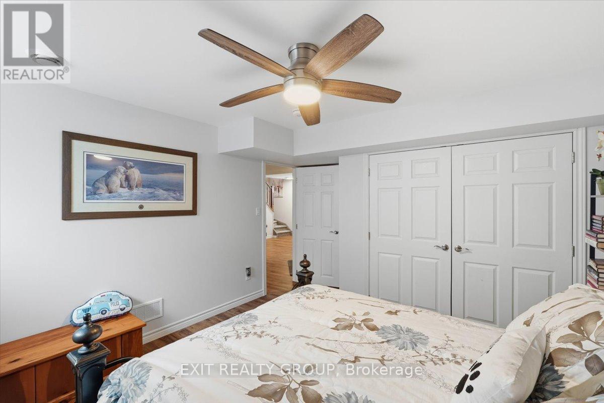 12 DORCHESTER DRIVE - 28