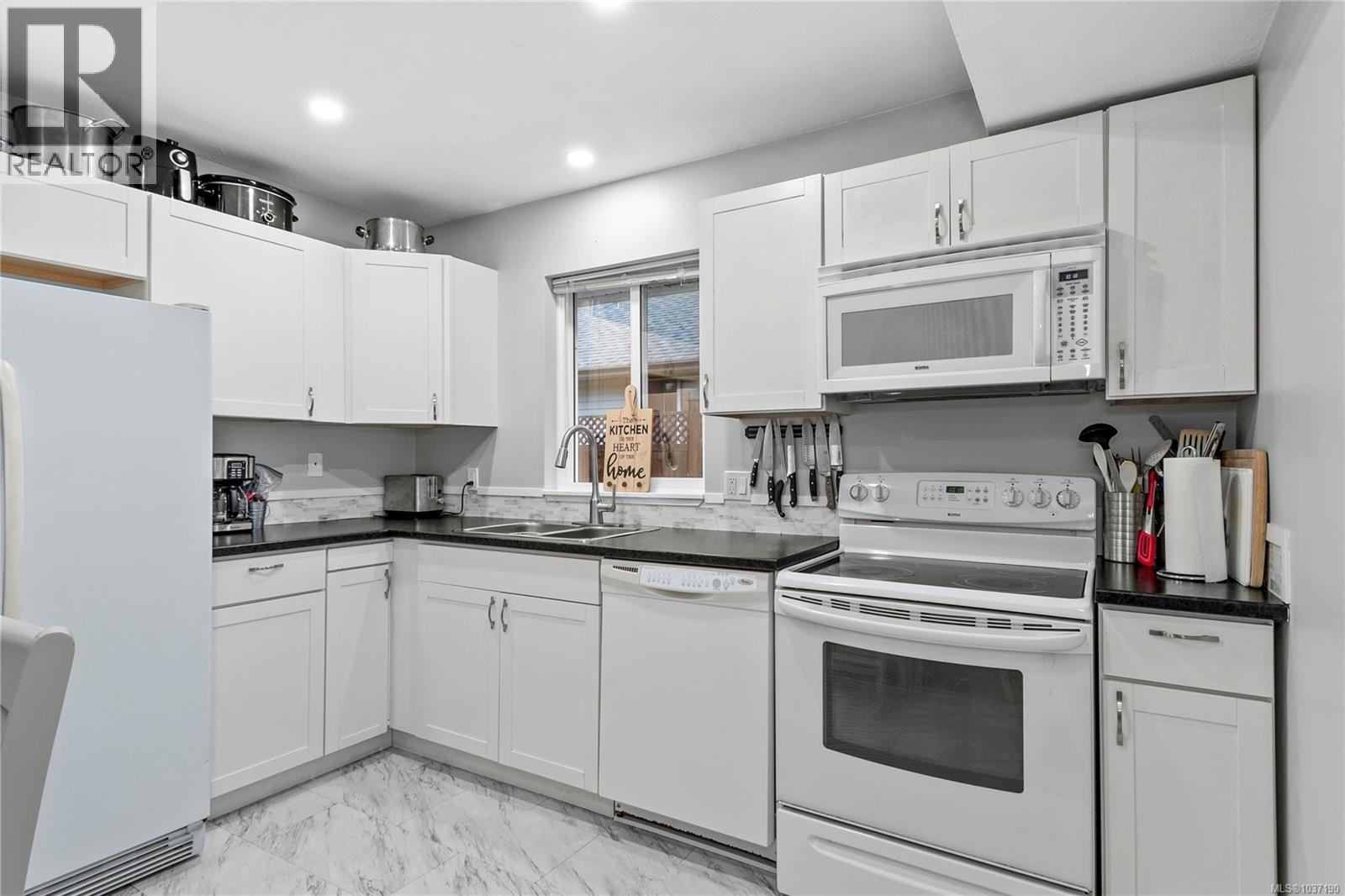 876 Springbok Rd - 14
