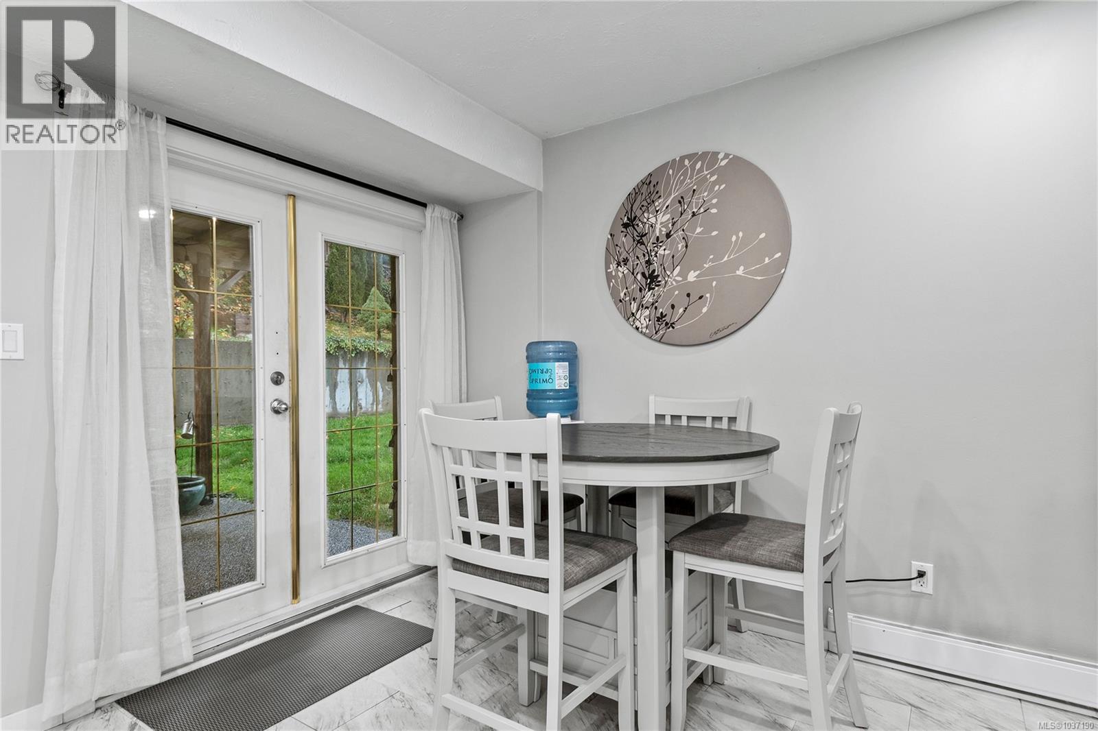 876 Springbok Rd - 15
