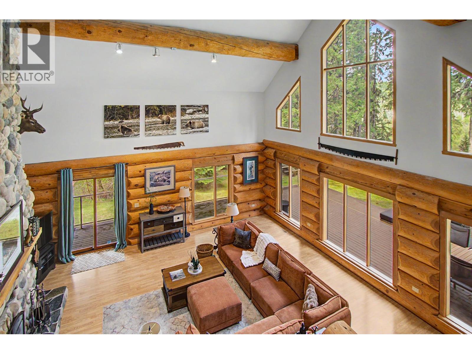 Photo 9 of 41 — 14350 FRANKFORD ROAD · Prince George, BC