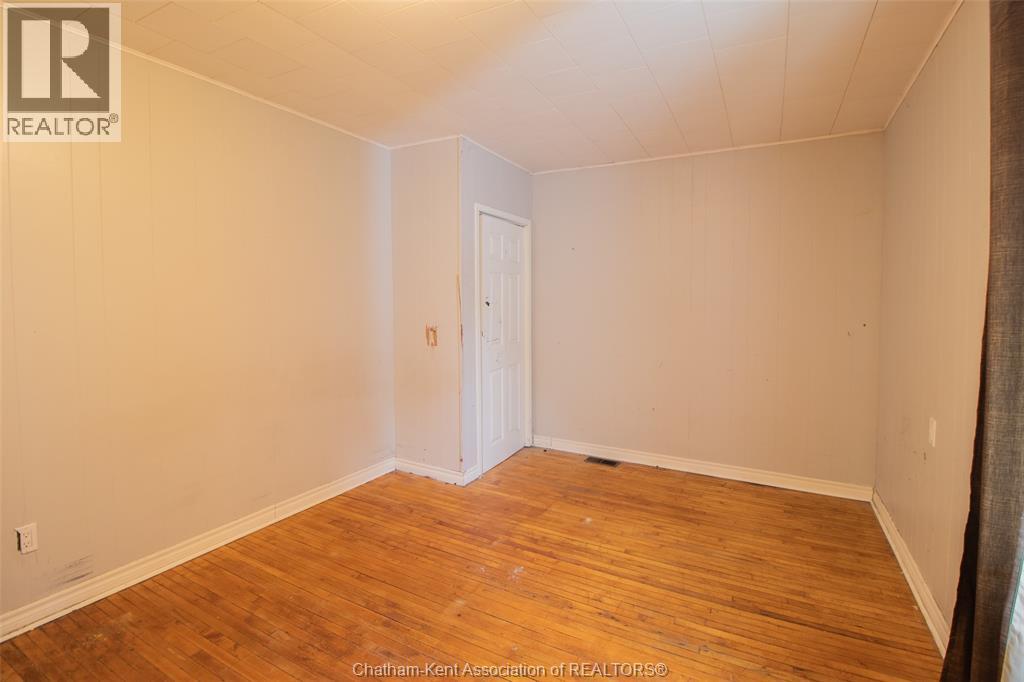 330 Nelson STREET - 12