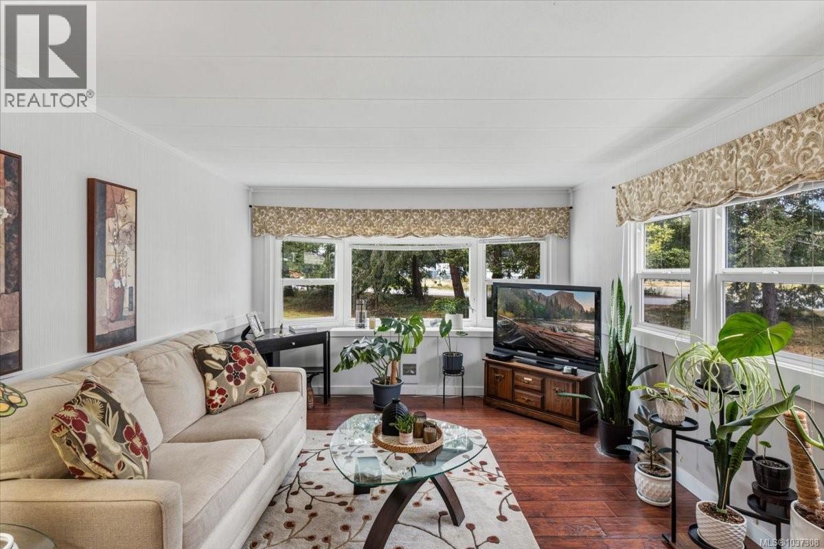 #53 1247 Arbutus Rd - 30