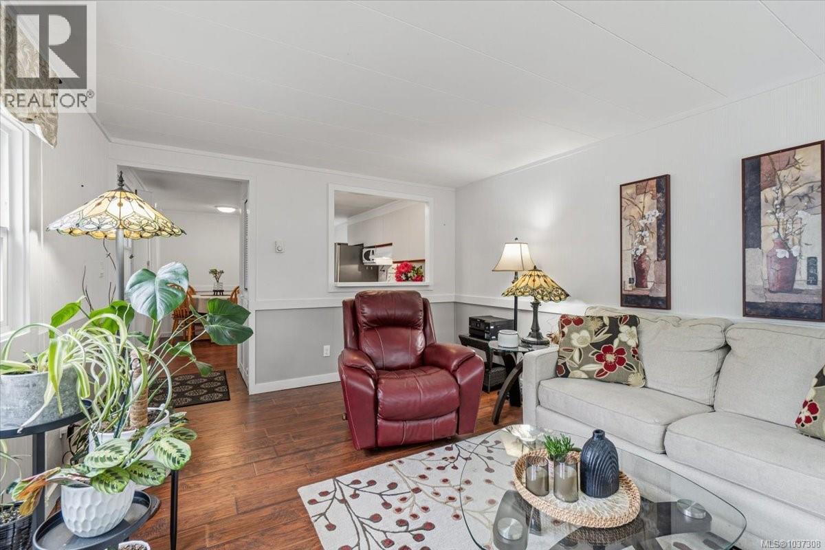 #53 1247 Arbutus Rd - 31