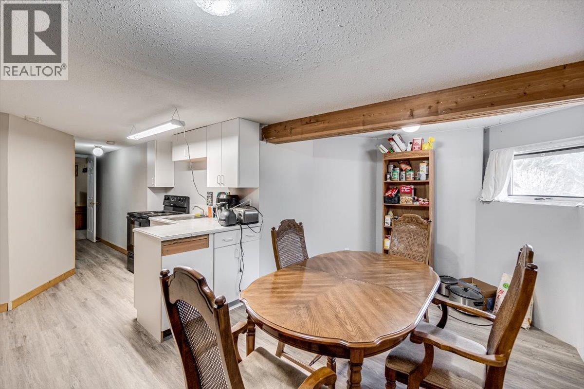 5407 ALLENDALE Crescent, Castlegar