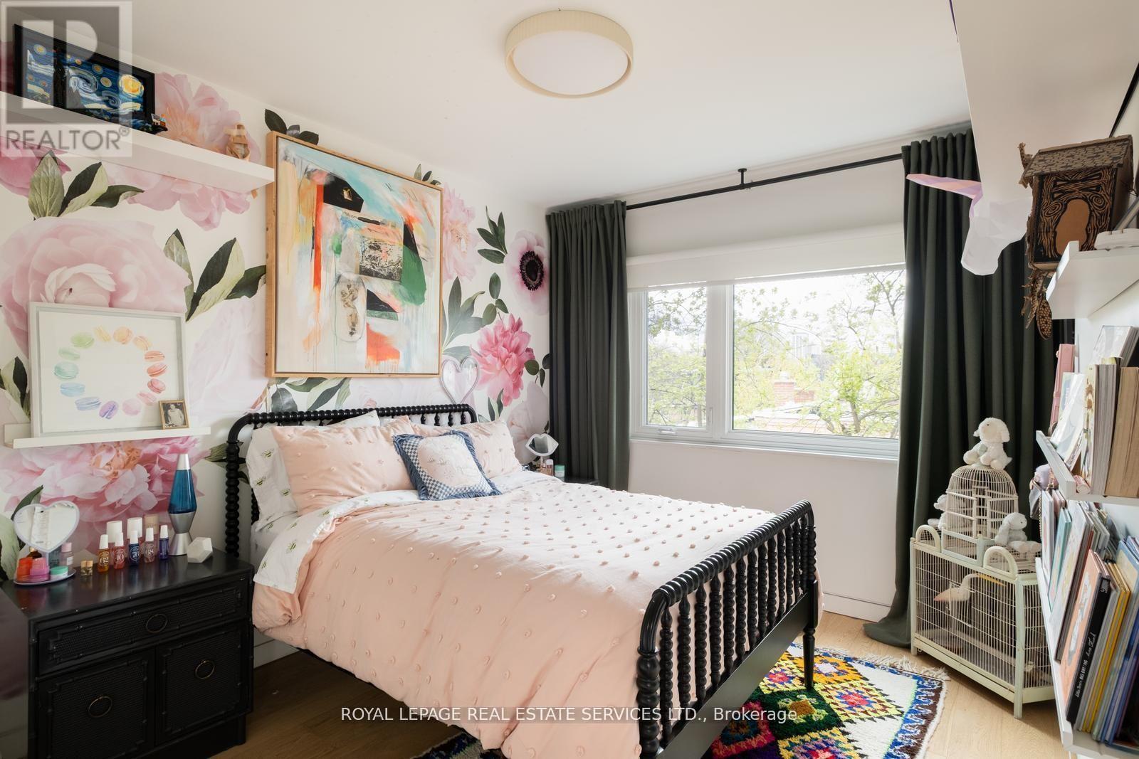 #16 390 WELLESLEY STREET E - 15
