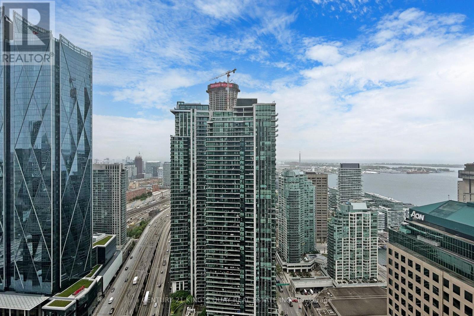 #4204 88 HARBOUR STREET - 39