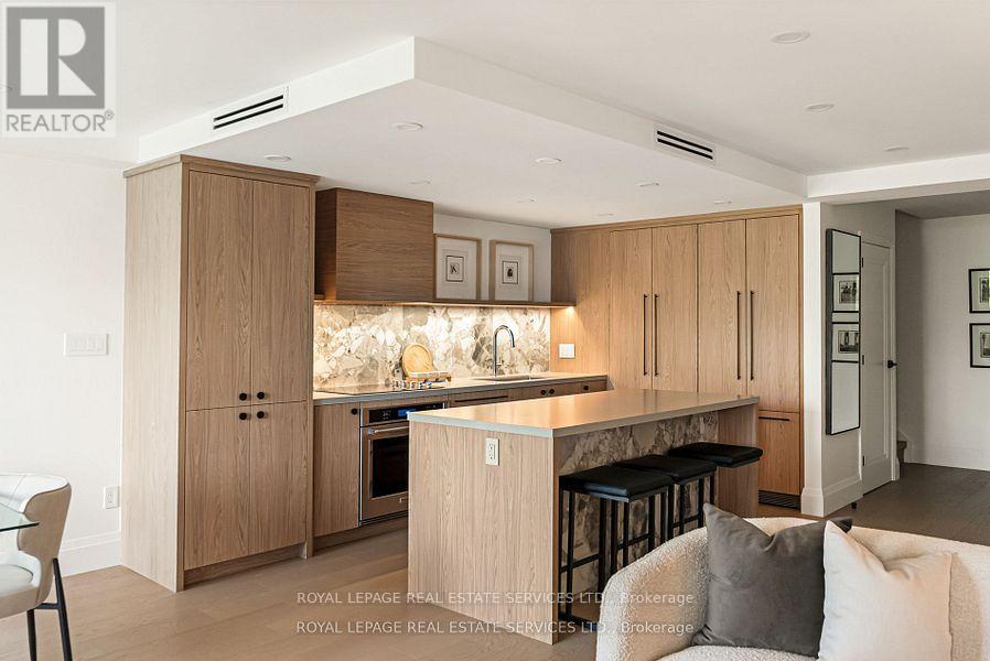#402 349 ST CLAIR AVENUE W - 7