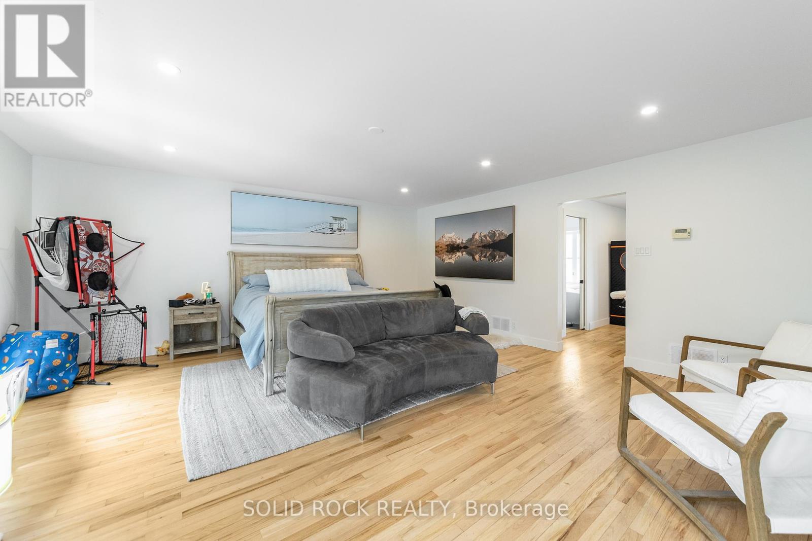 20 NORWAY SPRUCE STREET - 11