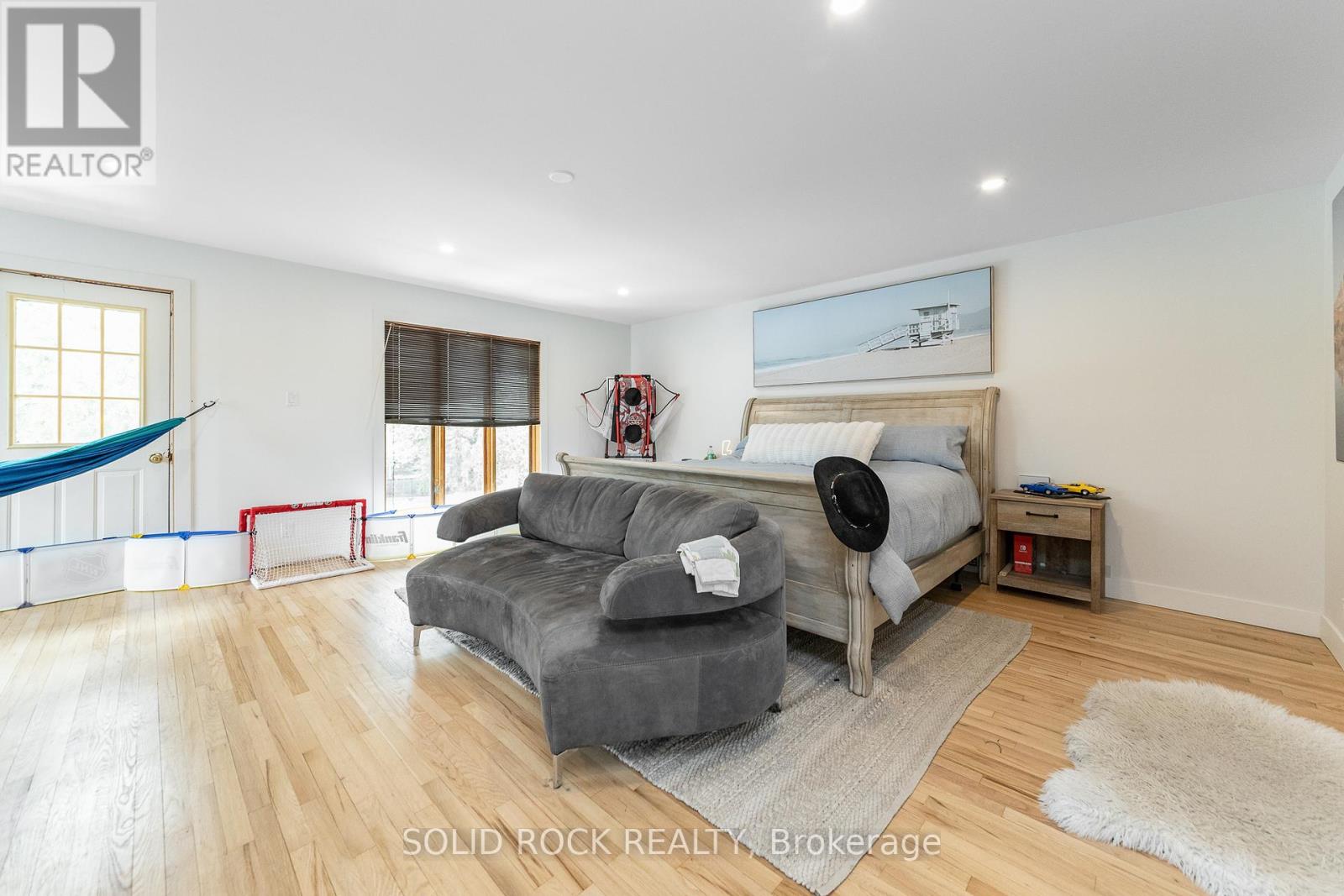 20 NORWAY SPRUCE STREET - 9
