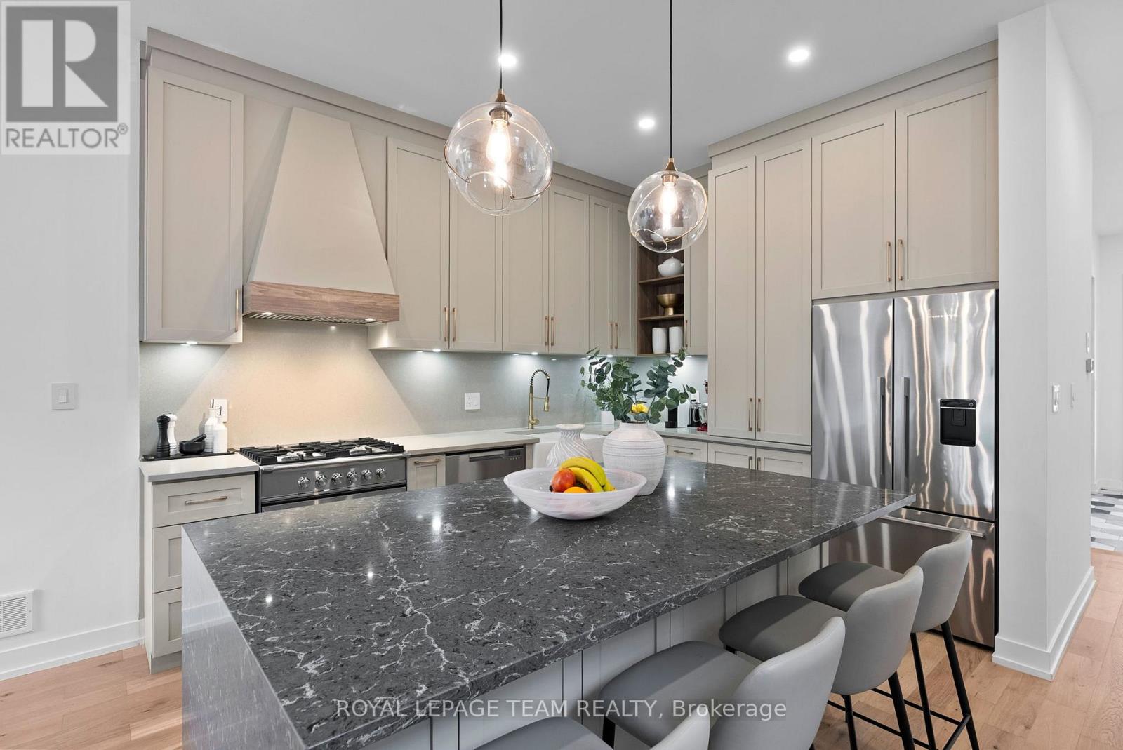 278 AVONDALE AVENUE - 10