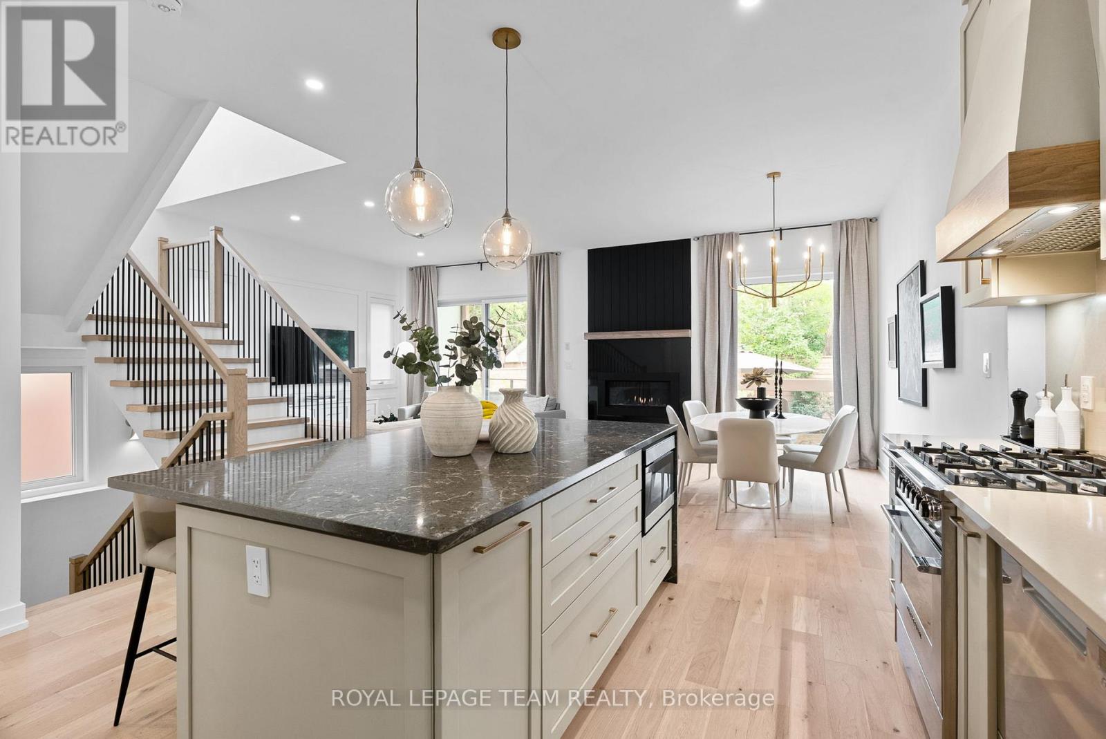 278 AVONDALE AVENUE - 12