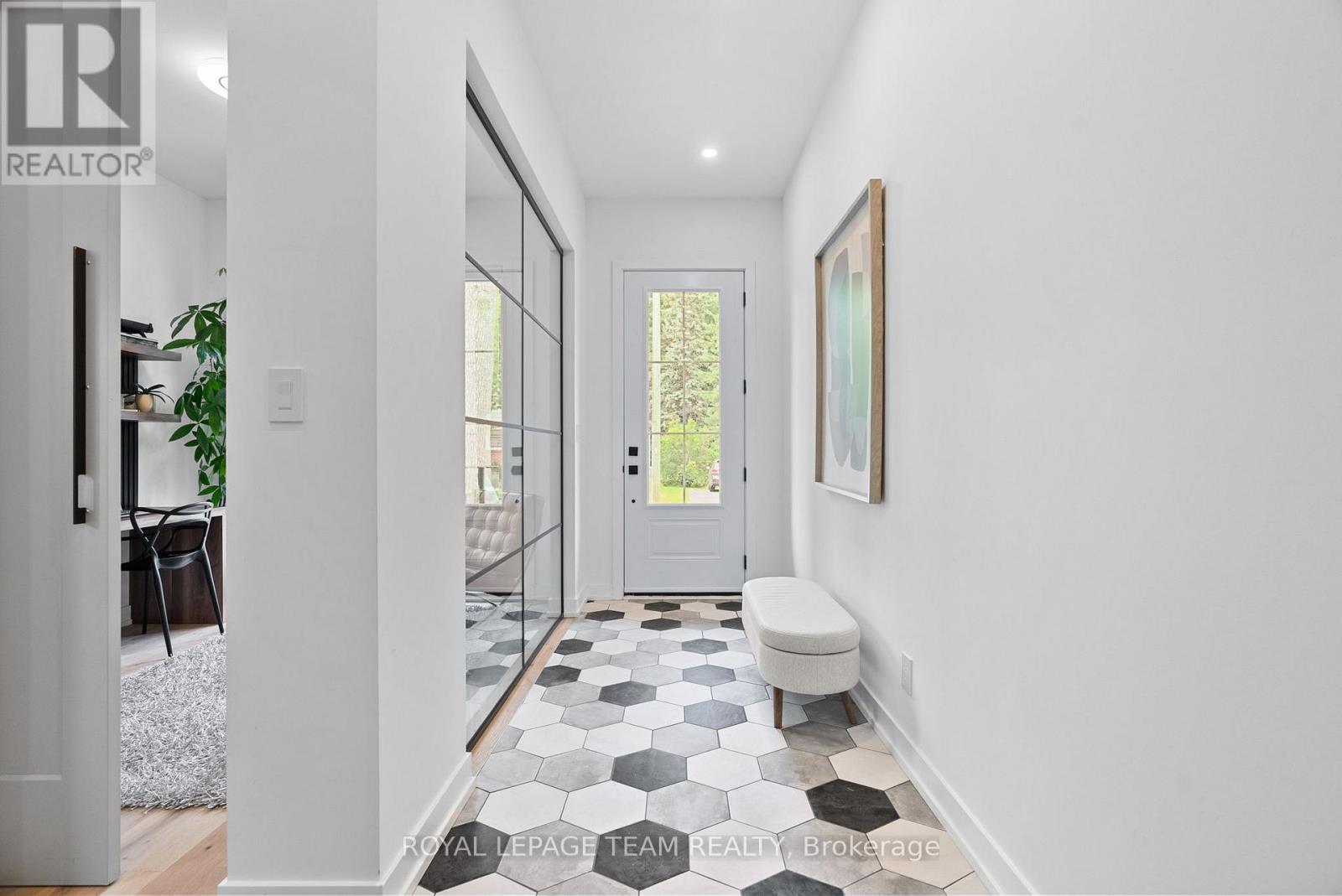 278 AVONDALE AVENUE - 2