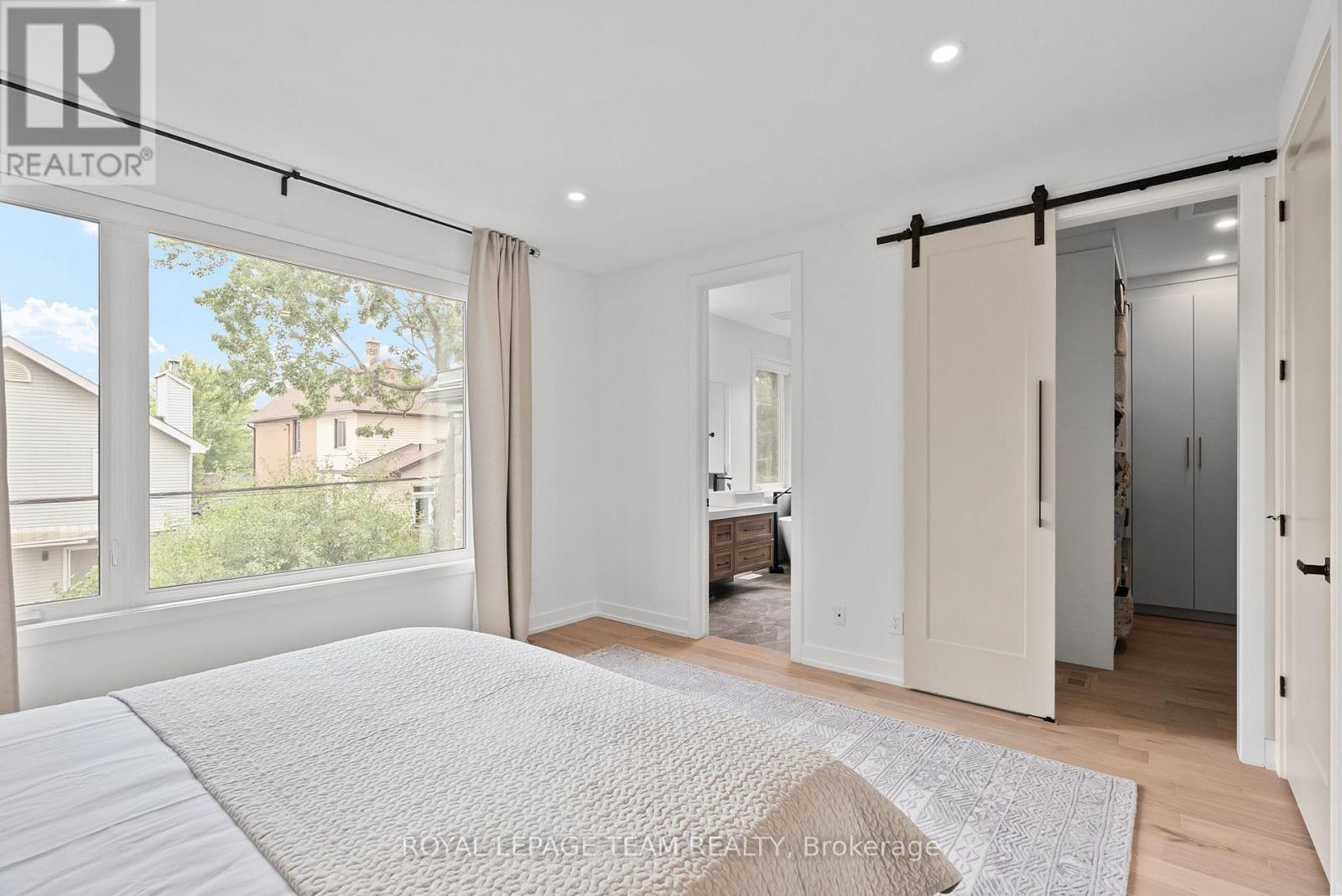 278 AVONDALE AVENUE - 22