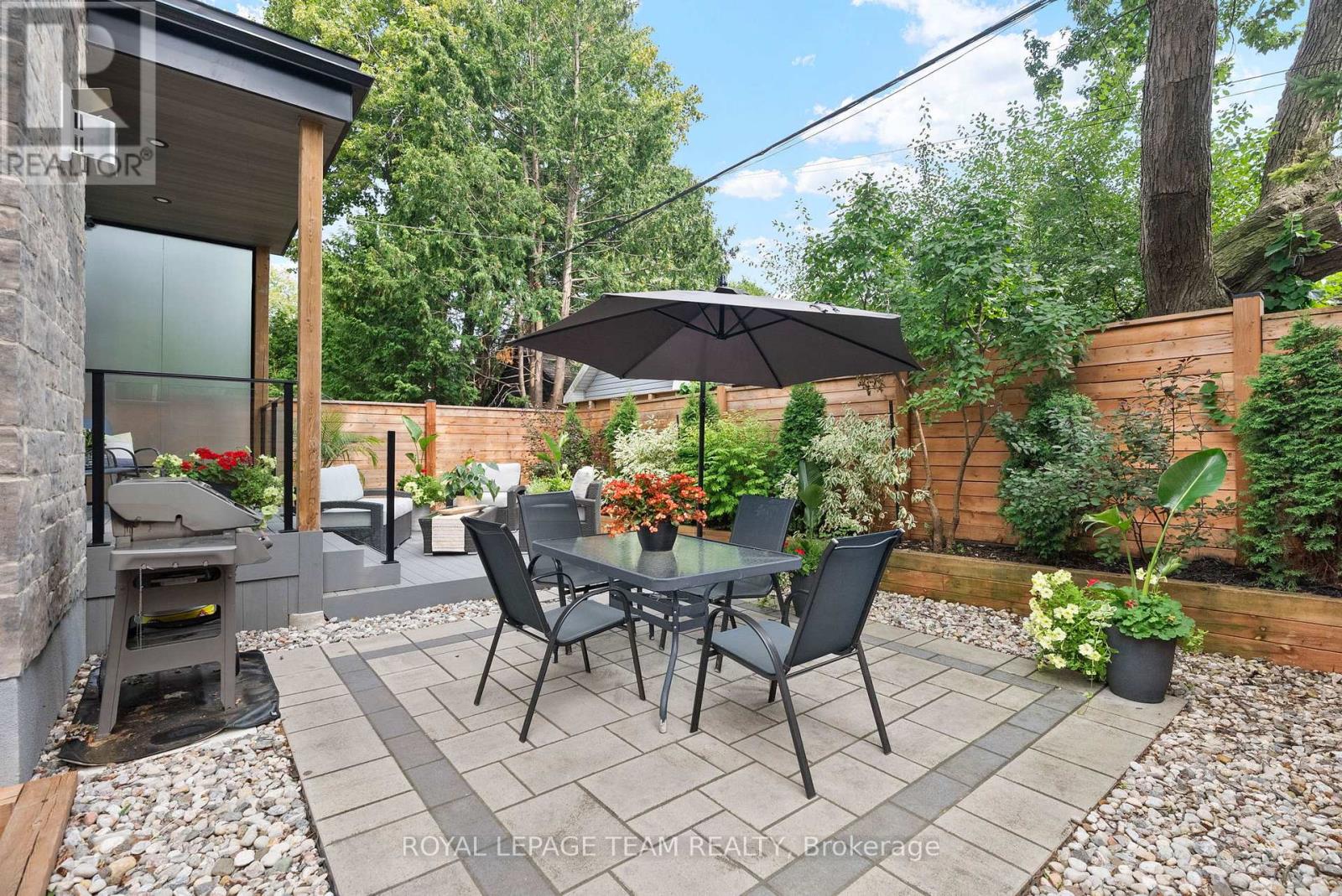 278 AVONDALE AVENUE - 40