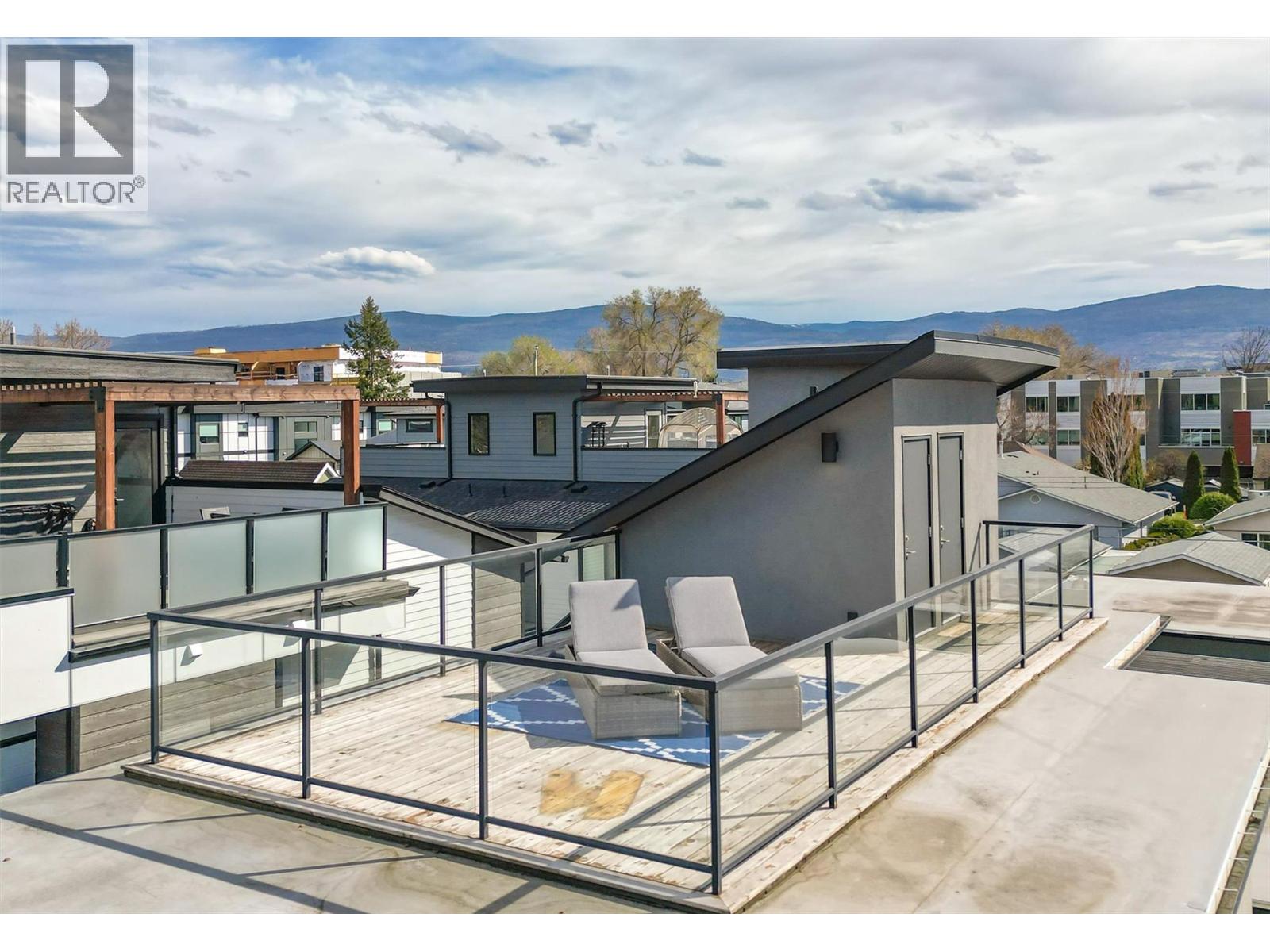  553 Patterson Avenue, Kelowna