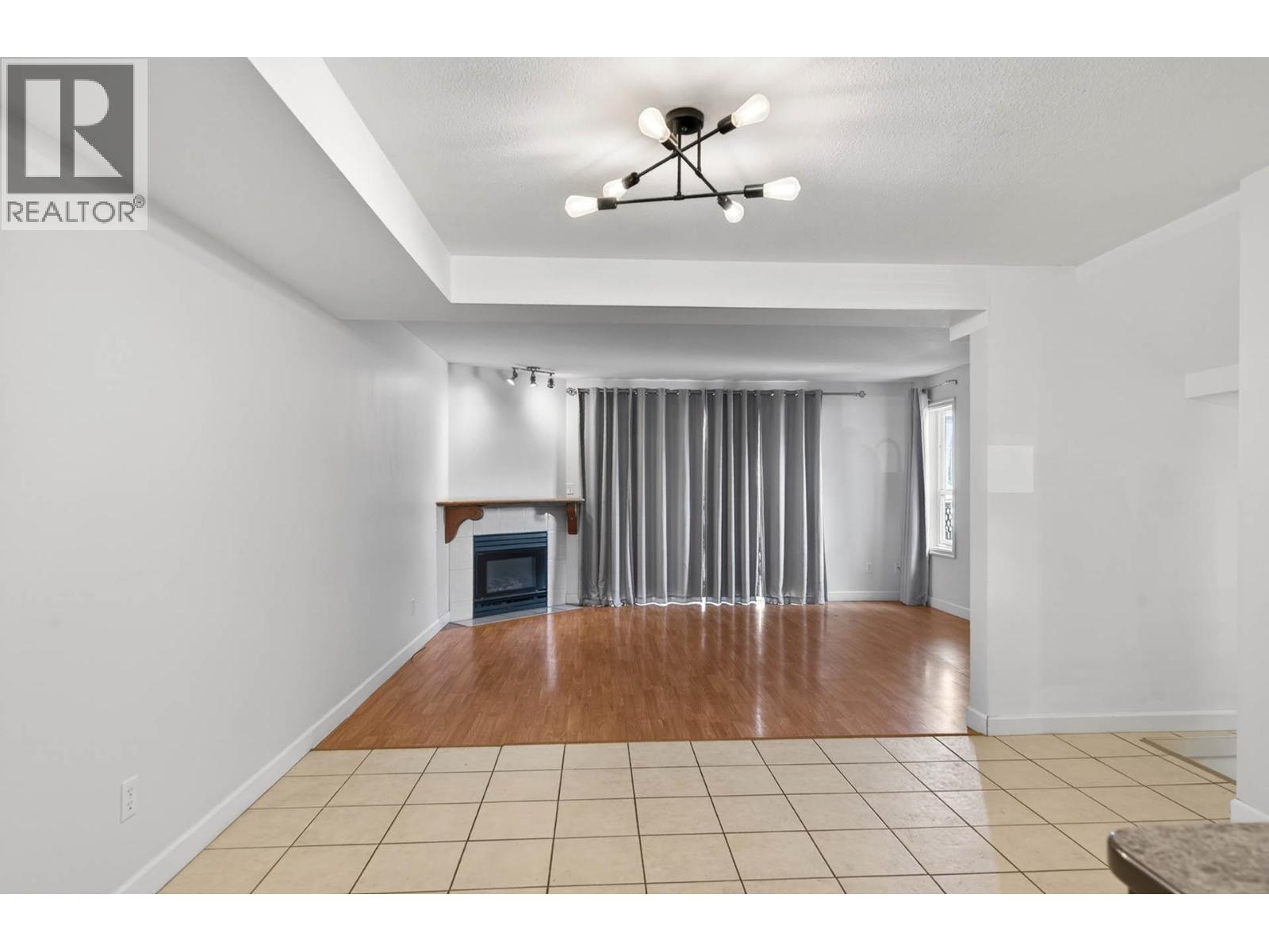 #3 790 Holt Street - 7