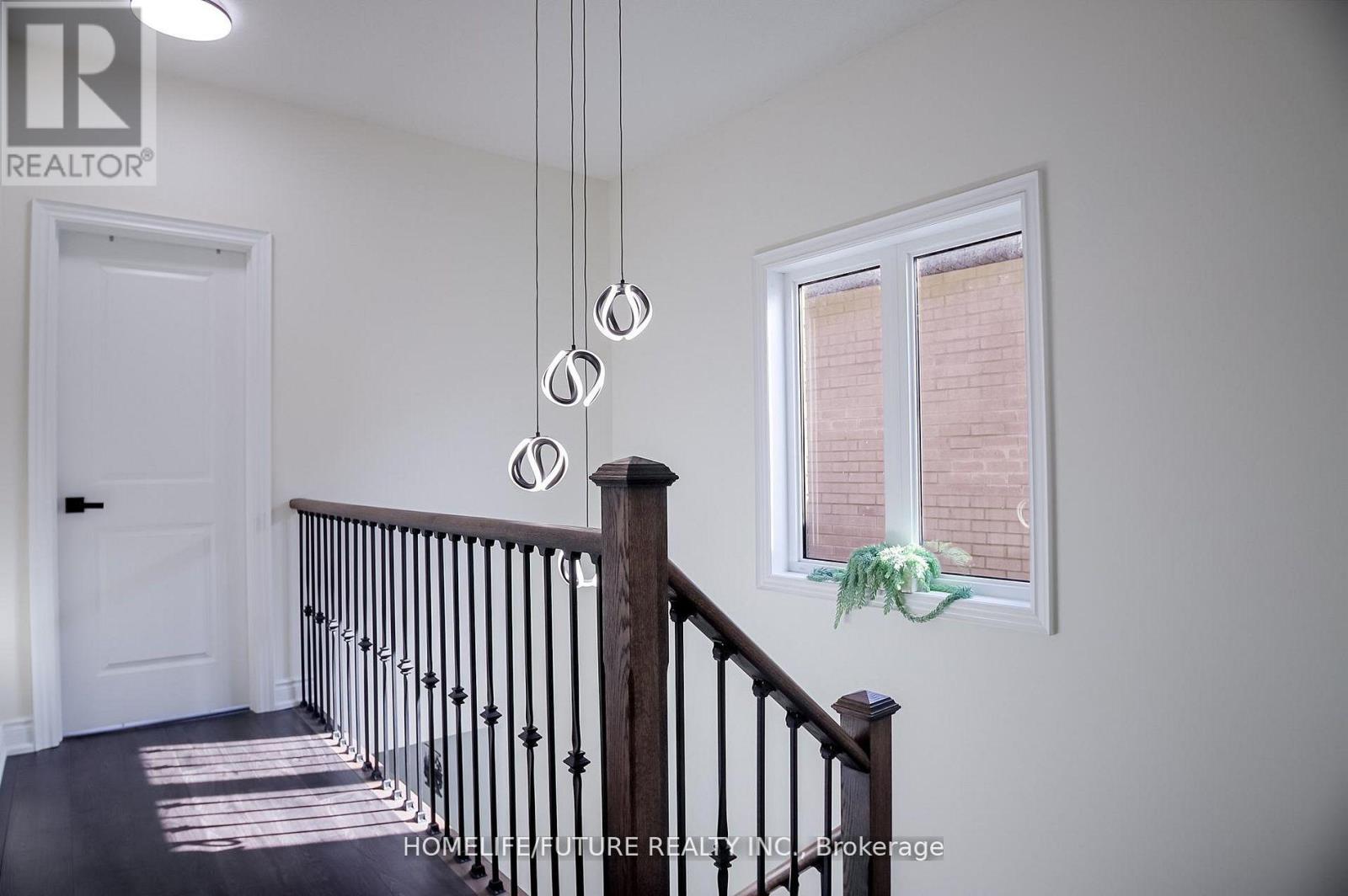27 OGSTON CRESCENT - 30