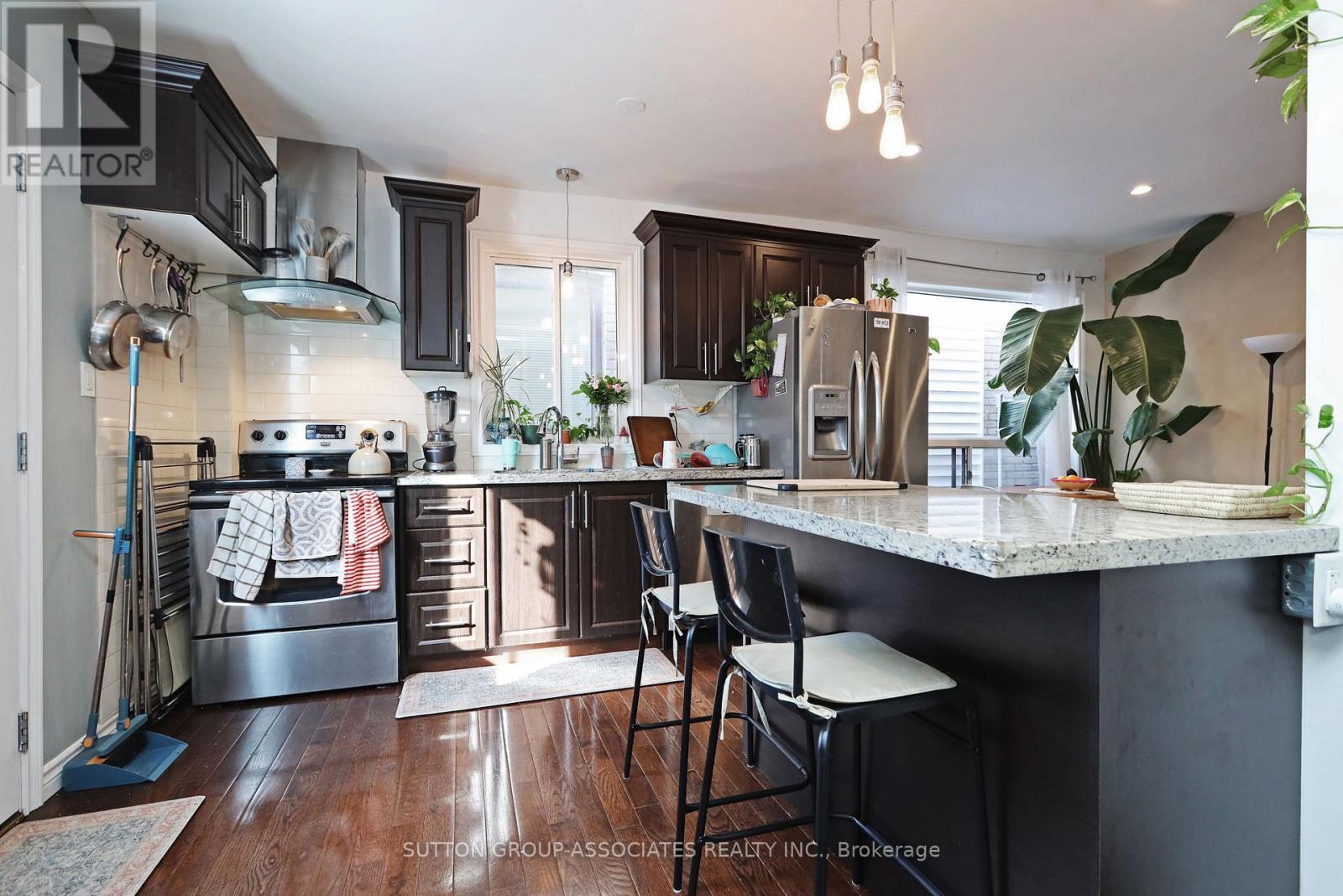 20 ASHDALE AVENUE - 22