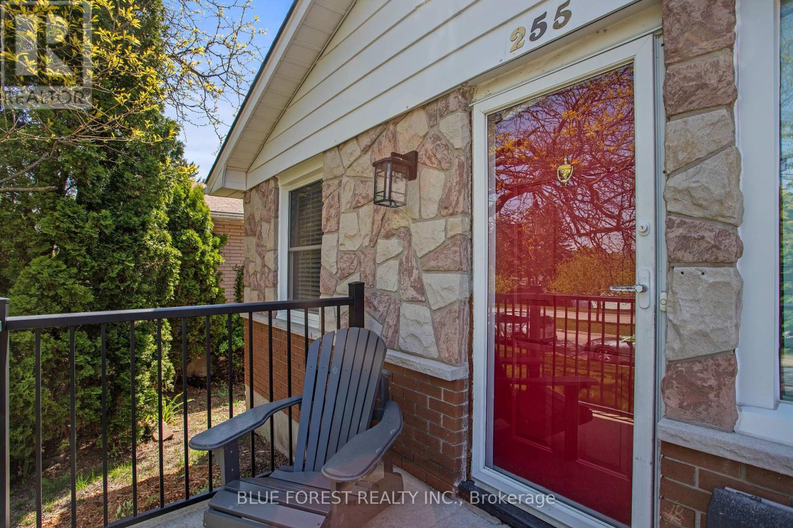 255 DELTA PLACE - 40