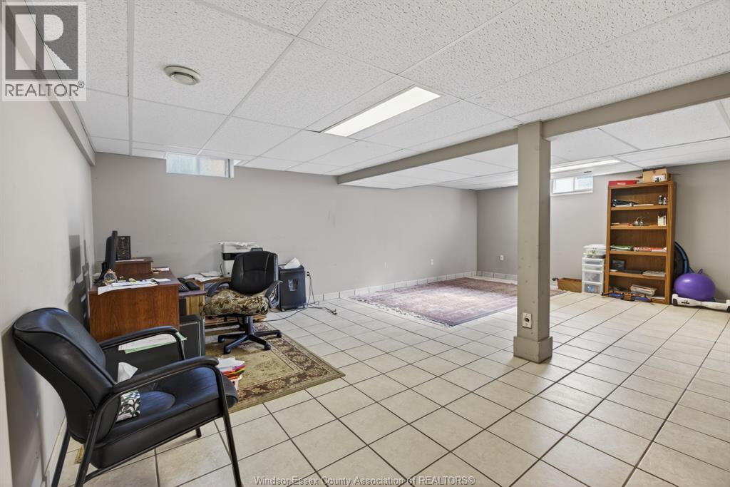2821 Lionel, Windsor, Ontario — Photo 4