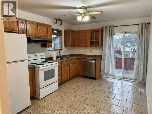 4564 FONTANA AVENUE, Windsor, Ontario, N9G3C8 — Photo 6