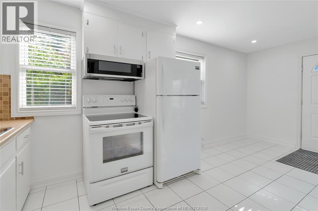 6633 WYANDOTTE STREET, Windsor, Ontario, N8S1P5 — Photo 3