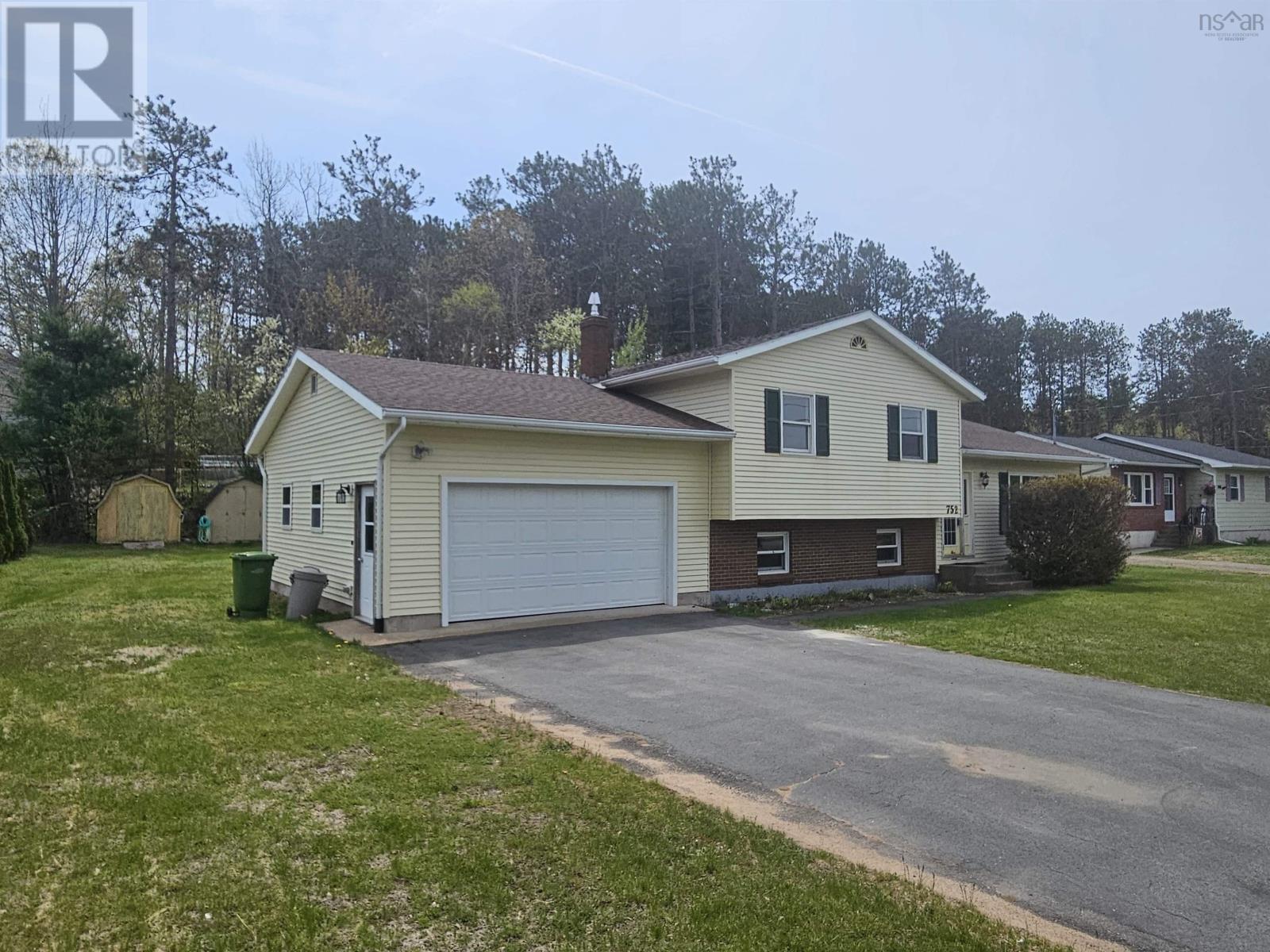 752 Balser Drive - Image 2