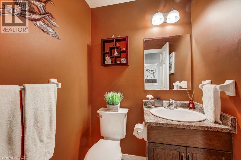 28 WALKER Way, Guelph, Ontario, N1L1T7 — Photo 23