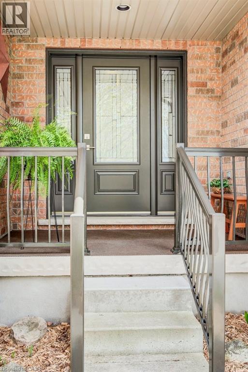 28 WALKER Way, Guelph, Ontario, N1L1T7 — Photo 17