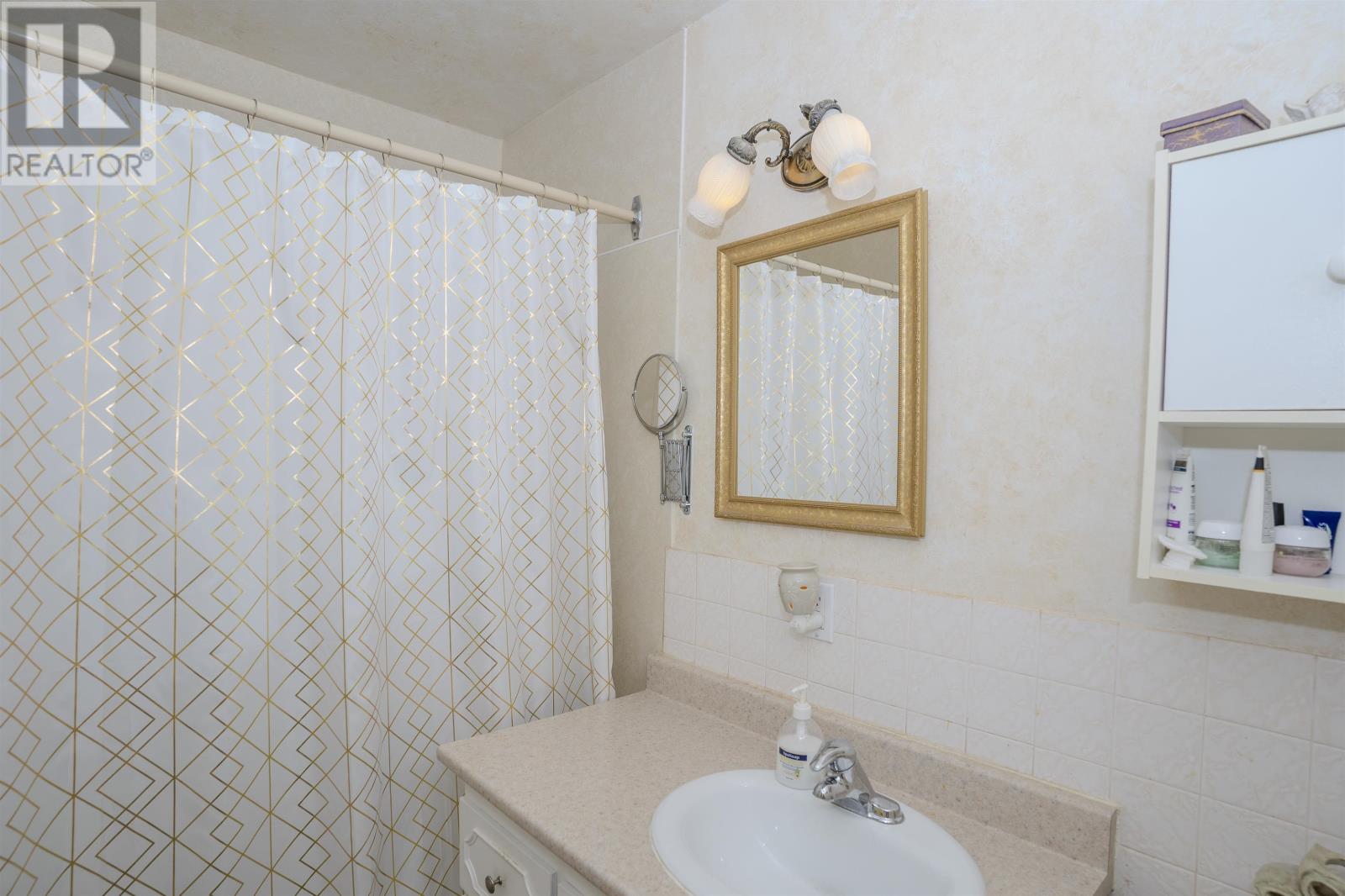 237 Windemere AVE S, Thunder Bay, Ontario, P7B4M8 — Photo 11