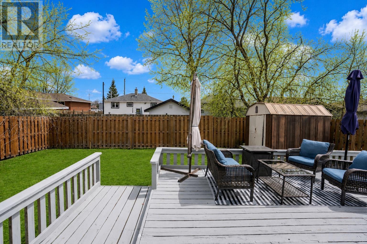 237 Windemere AVE S, Thunder Bay, Ontario, P7B4M8 — Photo 17