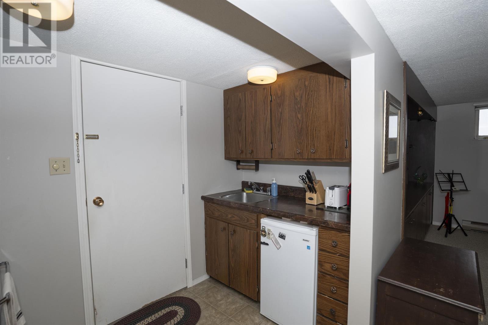 237 Windemere AVE S, Thunder Bay, Ontario, P7B4M8 — Photo 13
