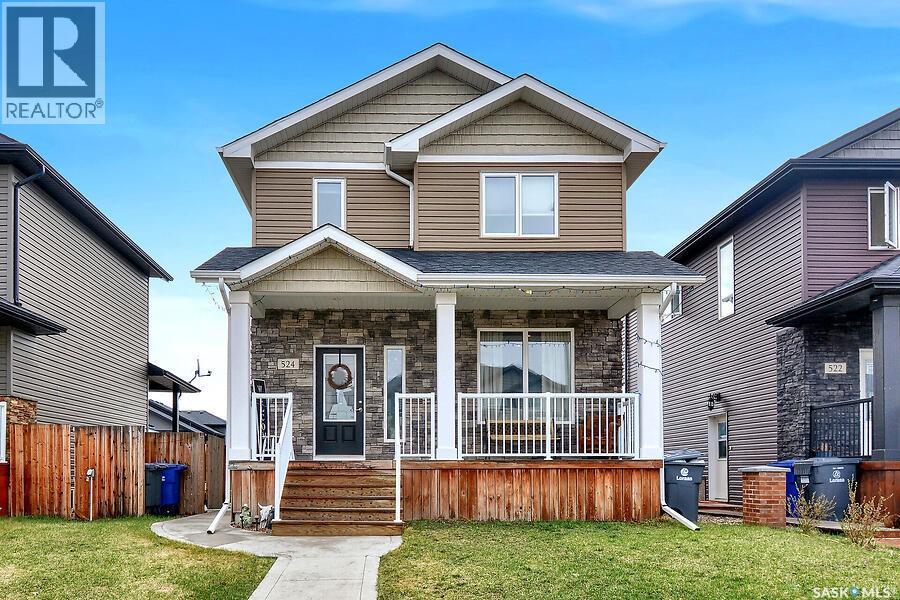 524 Maple CRESCENT - 1