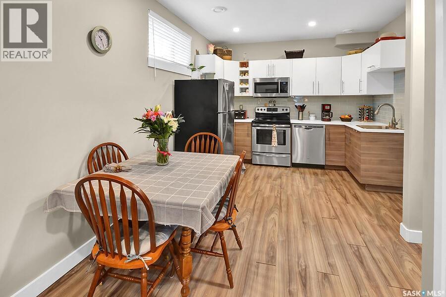 524 Maple CRESCENT - 23