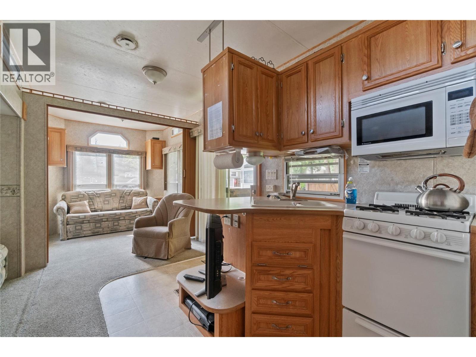 8 1131 Pine Grove Road, Scotch Creek