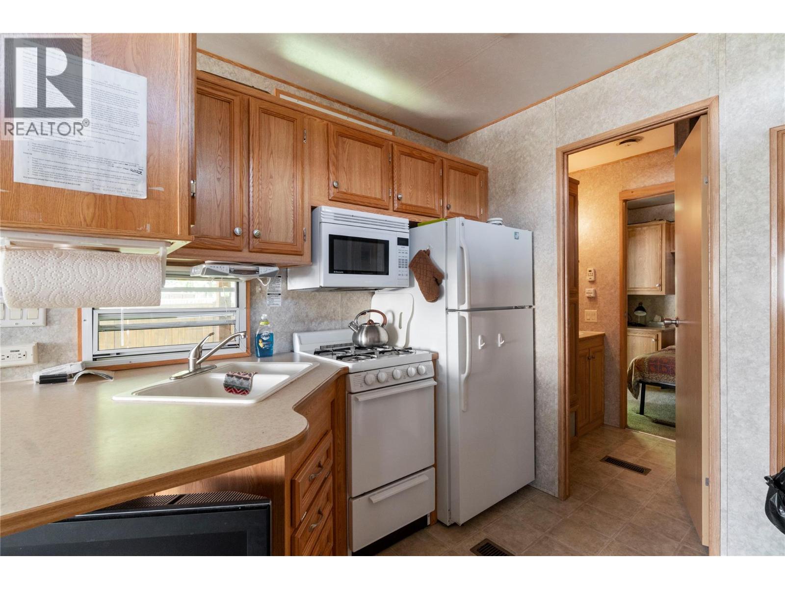 8 1131 Pine Grove Road, Scotch Creek
