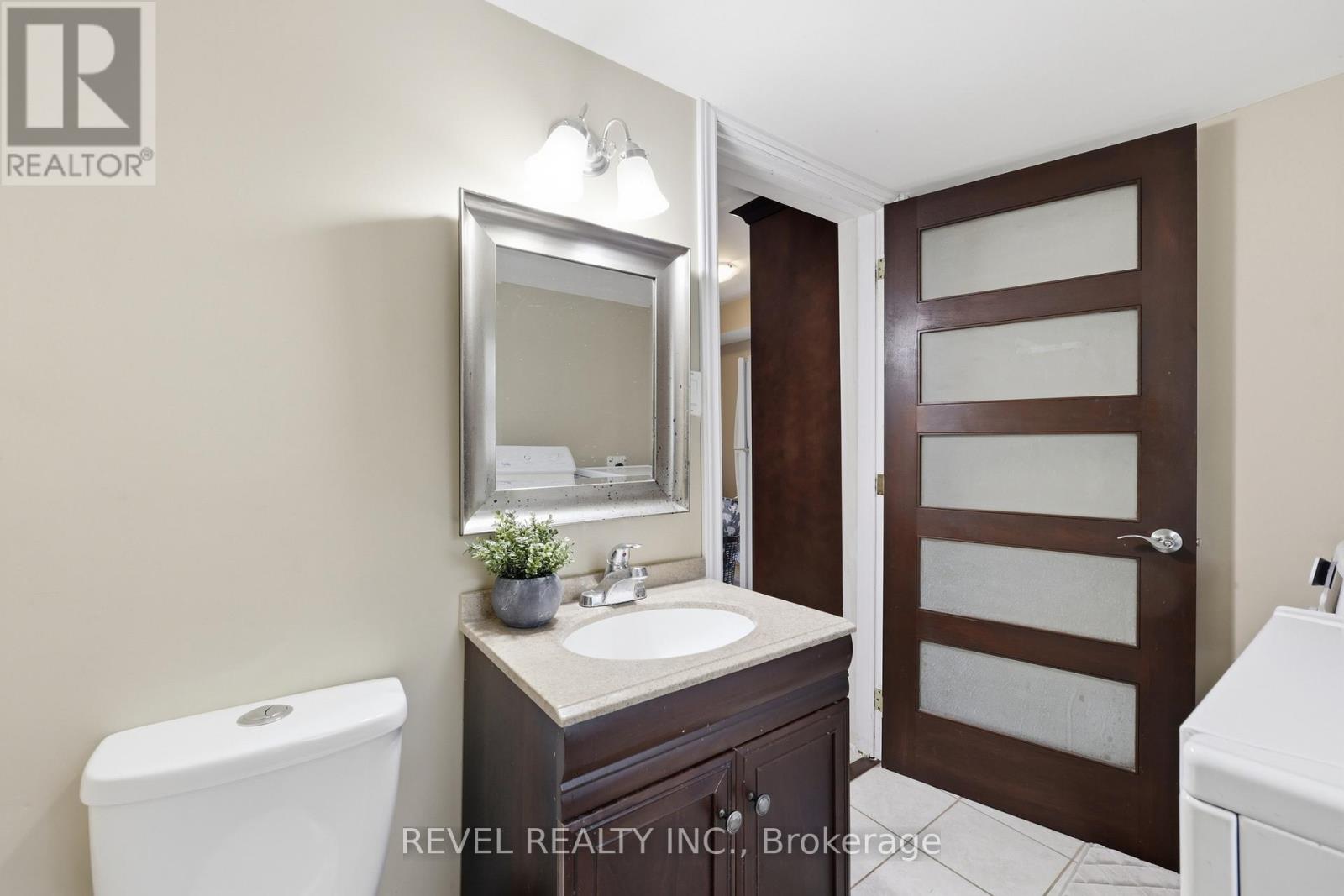 21 BERRYMAN AVENUE - 21