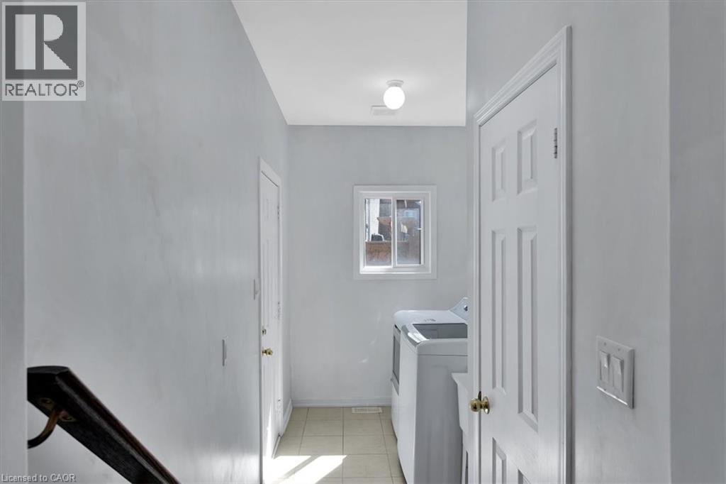 89 CORONATION Parkway - 23