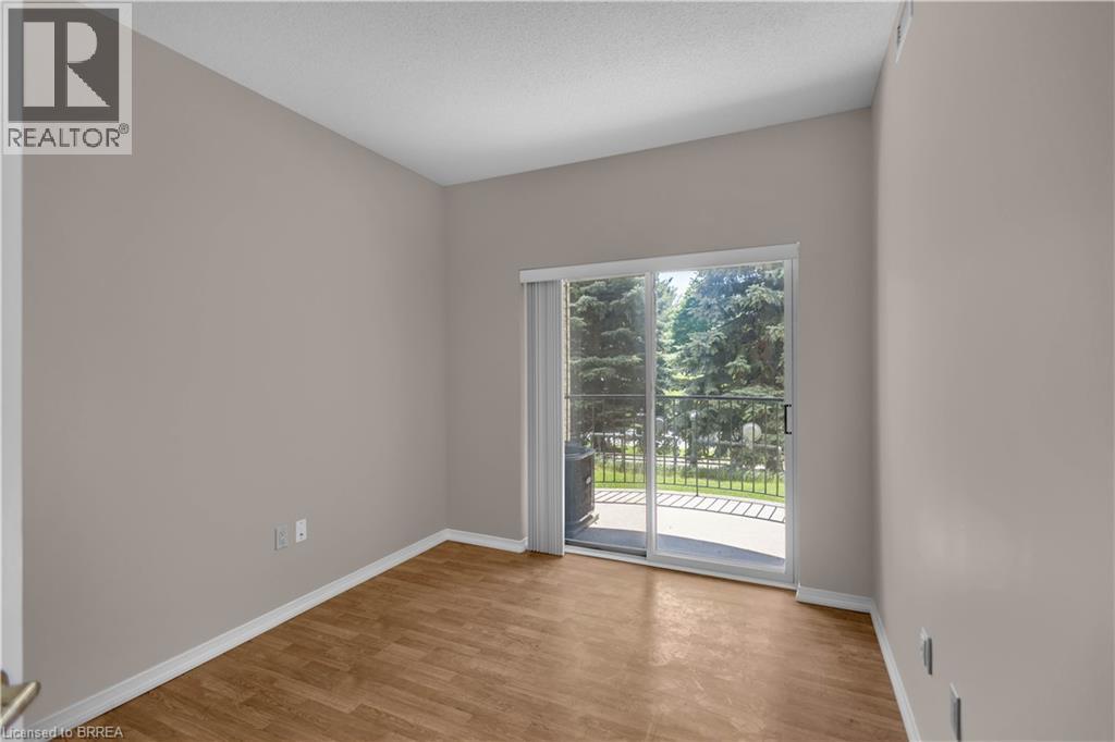 #105 3497 UPPER MIDDLE Road - 13
