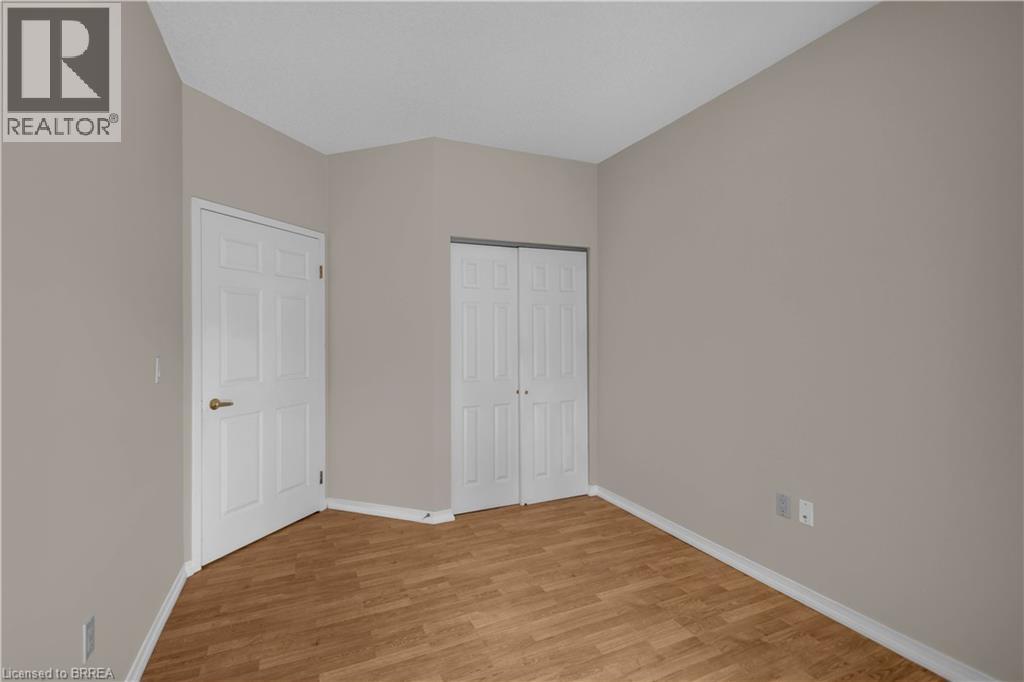 #105 3497 UPPER MIDDLE Road - 14