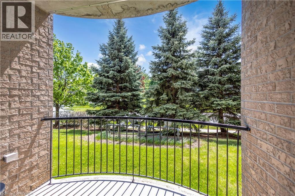 #105 3497 UPPER MIDDLE Road - 16