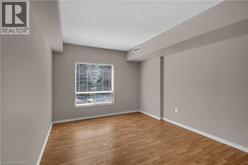#105 3497 UPPER MIDDLE Road - 20