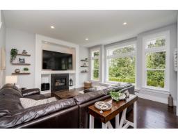 16265 61a Avenue, Surrey, BC V3S3W2 Photo 6