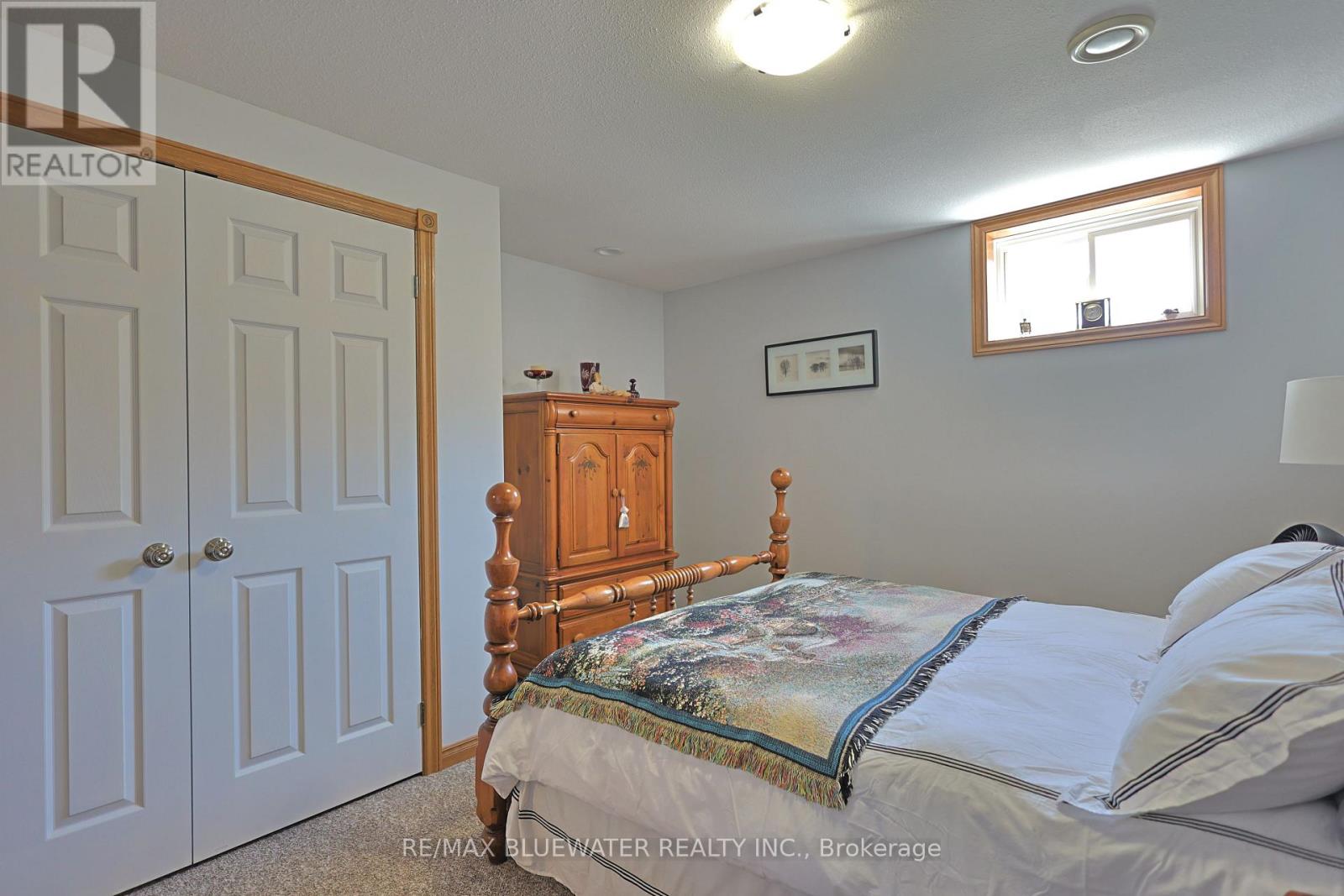 295 MAIN STREET - 36