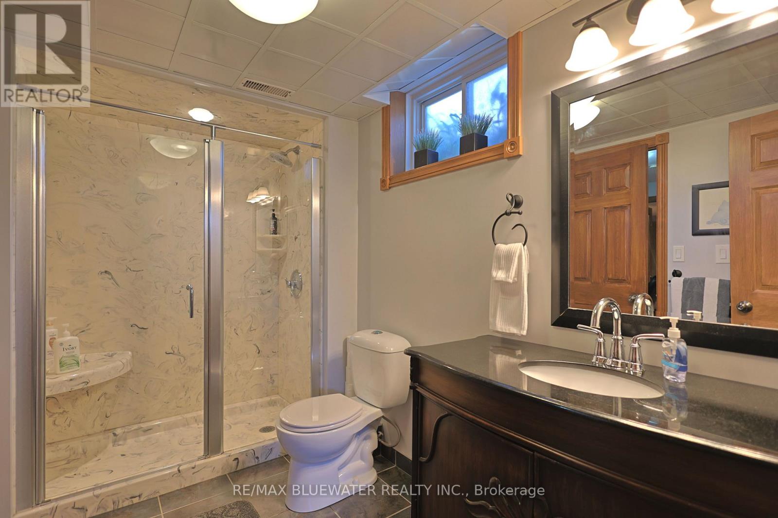 295 MAIN STREET - 38