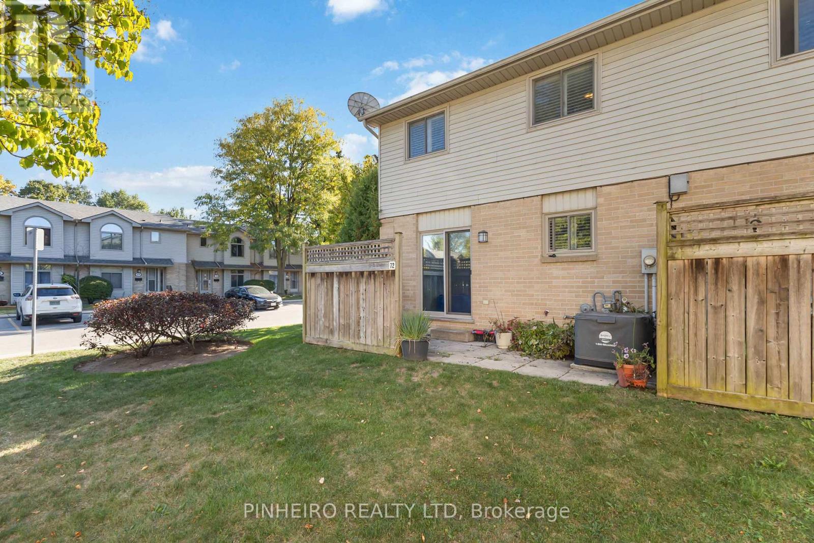 #72 141 CONDOR COURT - 47